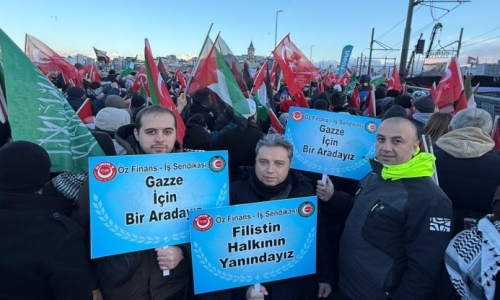FİLİSTİN'DE YAŞANAN KATLİAMA DUR DEMEK İÇİN GALATA KÖPRÜSÜNDE BULUŞTUK